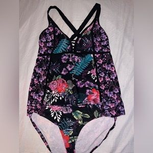 Motherhood Maternity Tankini - Beach Bump